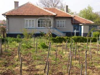 House with beautiful field view Kavarna